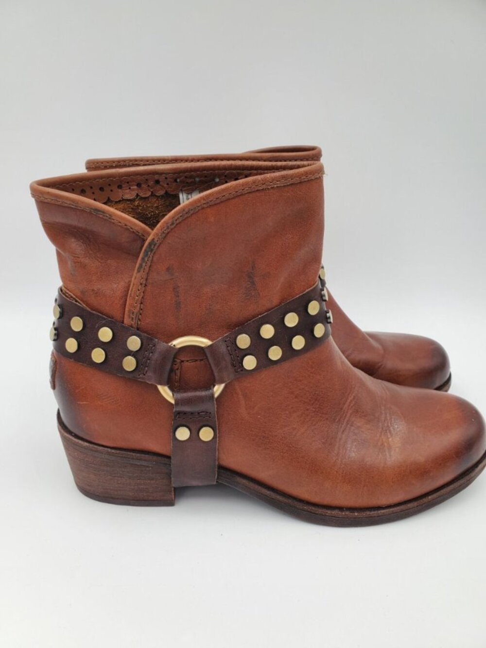 UGG Darling Harness Boots Women Size 6 Brown Leather Studded Western Bootie - Picture 2 of 7